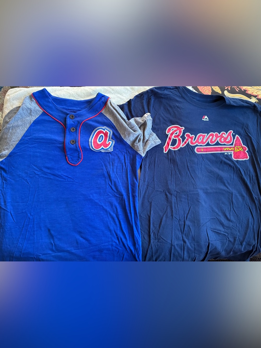 Lot Of 2 Atlanta Braves MLB Graphic Tees Size M Majestic Acuna Fanatics Button